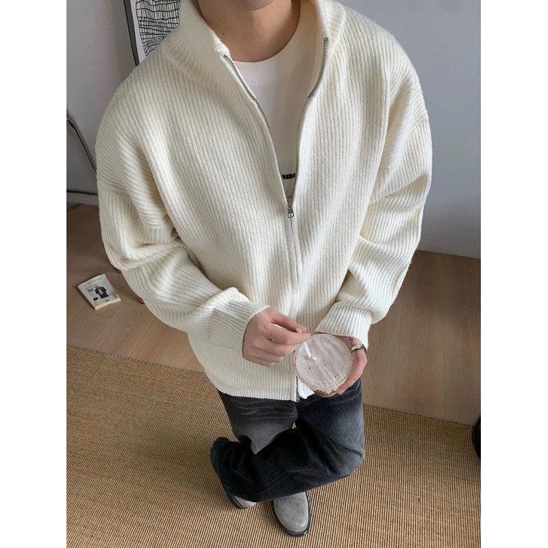 Men s Black Double Zipper Knit Cardigan - Autumn/Winter High-End Stand Collar Sweater Jacket L (fits 115-130 jin)
Men s Black Double Zipper Knit Cardigan - Autumn/Winter High-End Stand Collar Sweater Jacket L (fits 115-130 jin)