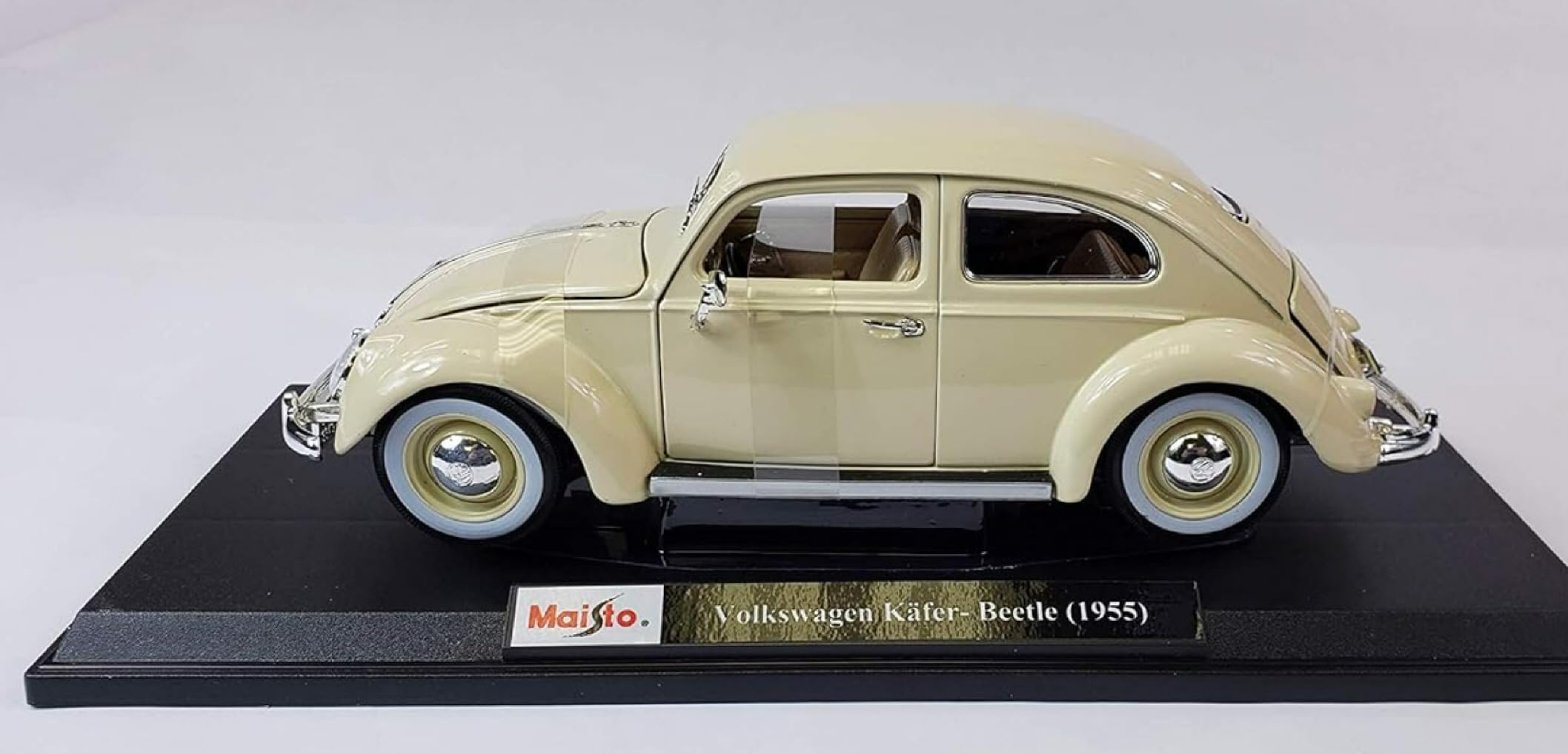 Volkswagen Kafer Beetle 1955 Scale Special Edition Collection Diecast Car Model 118 білий
Volkswagen Kafer Beetle 1955 Scale Special Edition Collection Diecast Car Model 118 білий