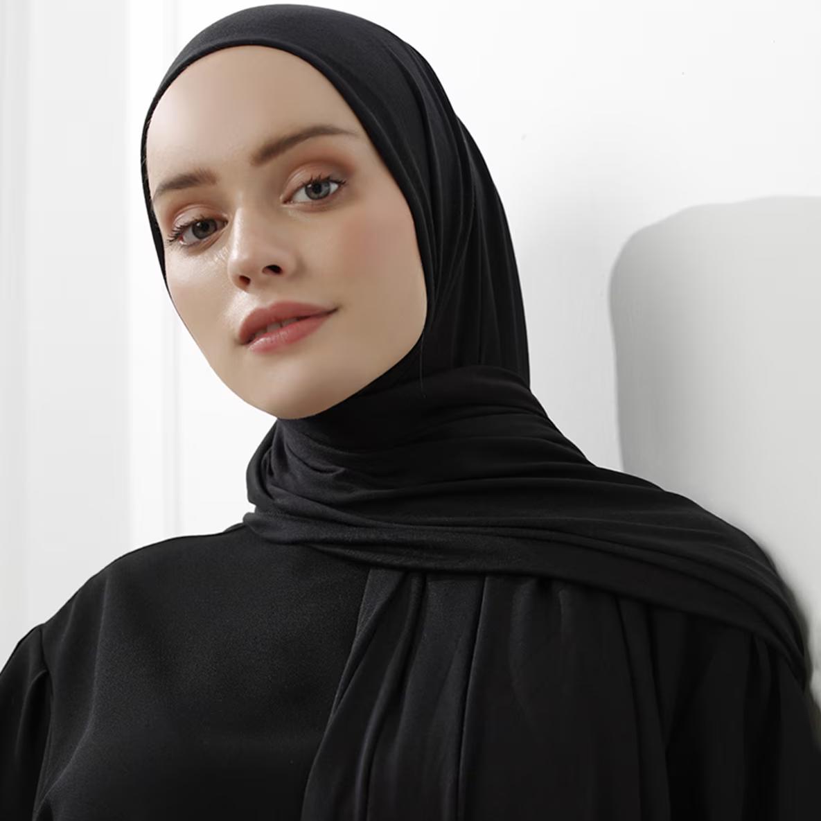 Мусульманський однотонний хіджаб бавовняний еластичний преміальний бавовняний шарф м який матеріал молитовні шалі жіночий мусульманський бавовняний хіджаб
Мусульманський однотонний хіджаб бавовняний еластичний преміальний бавовняний шарф м який матеріал молитовні шалі жіночий мусульманський бавовняний хіджаб