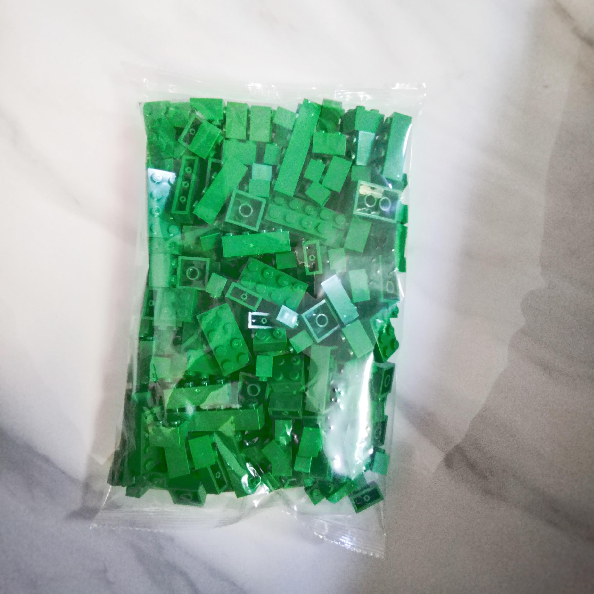 Строительные игрушки 260 г, 20 стилей, простые/смешанные цвета для мальчиков и девочек. Сборка большого анимационного замка. Блок для энтузиастов. День защиты детей своими руками.
Строительные игрушки 260 г, 20 стилей, простые/смешанные цвета для мальчиков и девочек. Сборка большого анимационного замка. Блок для энтузиастов. День защиты детей своими руками.