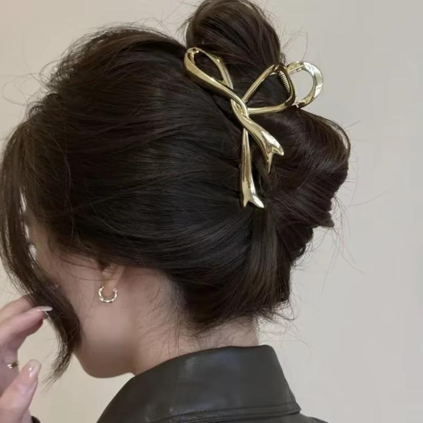 Women s High-end Matte Glossy Flat Hair Clip Shark Clip Creative Hair Accessory Women s Fashionable Metal Bow Ribbon Hair Clip чёрный
Women s High-end Matte Glossy Flat Hair Clip Shark Clip Creative Hair Accessory Women s Fashionable Metal Bow Ribbon Hair Clip чёрный