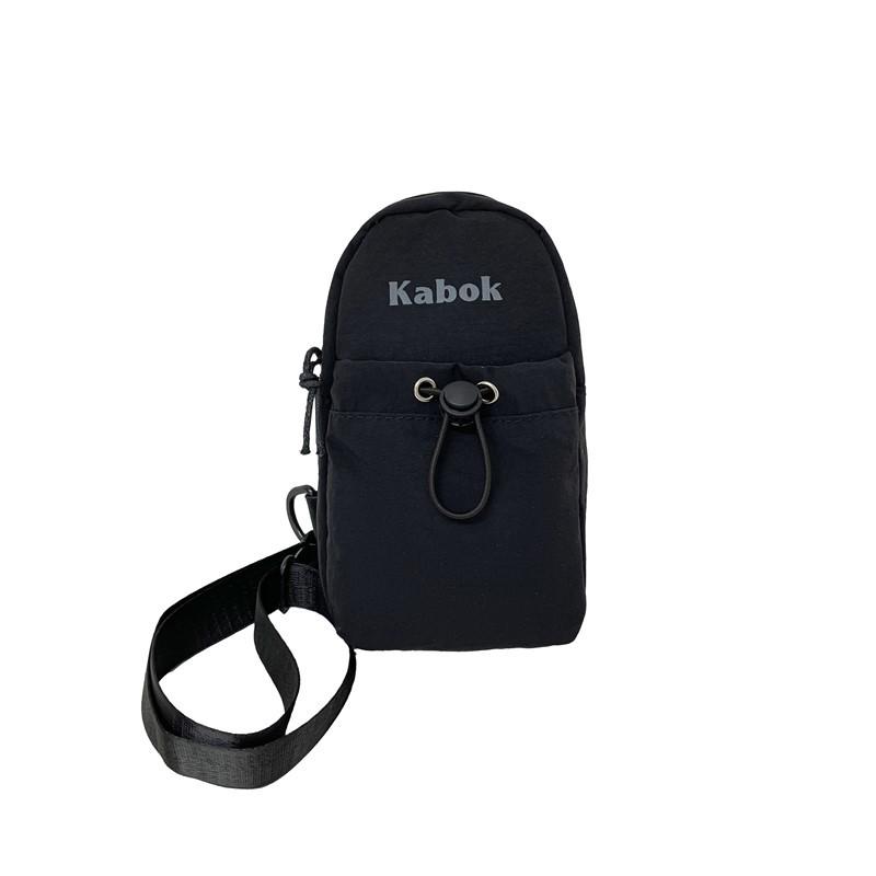 Stylish Children s Lightweight Crossbody Bag for Cycling and Camping - Colorblock Mobile Phone Chest Bag for Boys and Girls
Stylish Children s Lightweight Crossbody Bag for Cycling and Camping - Colorblock Mobile Phone Chest Bag for Boys and Girls