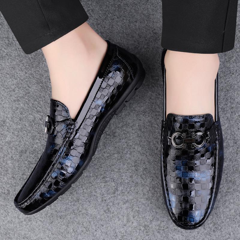 Men s shoes breathable foot cover men s casual leather shoes patent leather soft sole Doudou men s one-pedal lazy shoes 37 чорний
Men s shoes breathable foot cover men s casual leather shoes patent leather soft sole Doudou men s one-pedal lazy shoes 37 чорний