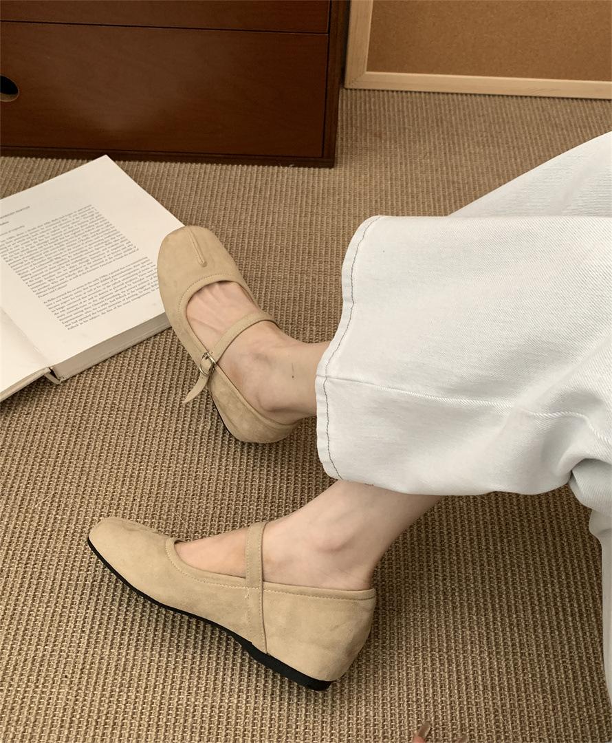 Inner height increase shallow mouth single shoes women s spring and autumn new French retro pink evening breeze fairy casual thick-soled Mary Jane s 39 абрикосовий
Inner height increase shallow mouth single shoes women s spring and autumn new French retro pink evening breeze fairy casual thick-soled Mary Jane s 39 абрикосовий