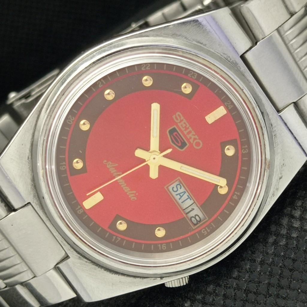 Б/У винтажные часы SEIKO 5 AUTOMATIC 7009A JAPAN MENS D/D RED WATCH 593a-a311329-2 SKU593a-a311329
Б/У винтажные часы SEIKO 5 AUTOMATIC 7009A JAPAN MENS D/D RED WATCH 593a-a311329-2 SKU593a-a311329