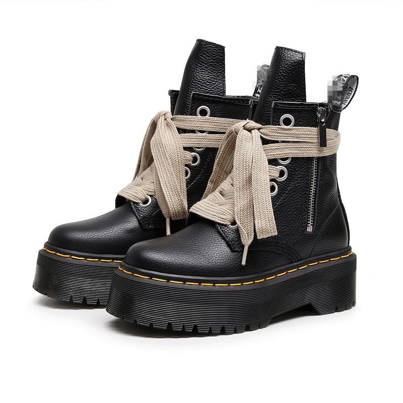 Top layer thick bottom hole Martin boots women s side zipper lychee pattern short boots leather muffin bottom long tongue 45 чорний
Top layer thick bottom hole Martin boots women s side zipper lychee pattern short boots leather muffin bottom long tongue 45 чорний