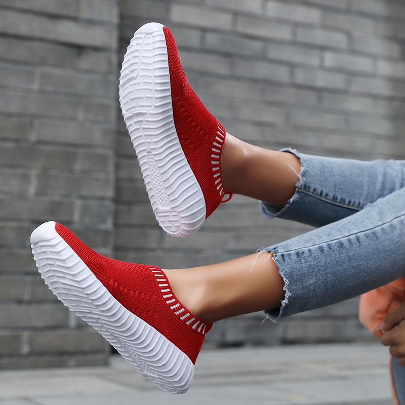 Spring large size sports shoes women s round head knitted mesh single shoes 43 червоний
Spring large size sports shoes women s round head knitted mesh single shoes 43 червоний