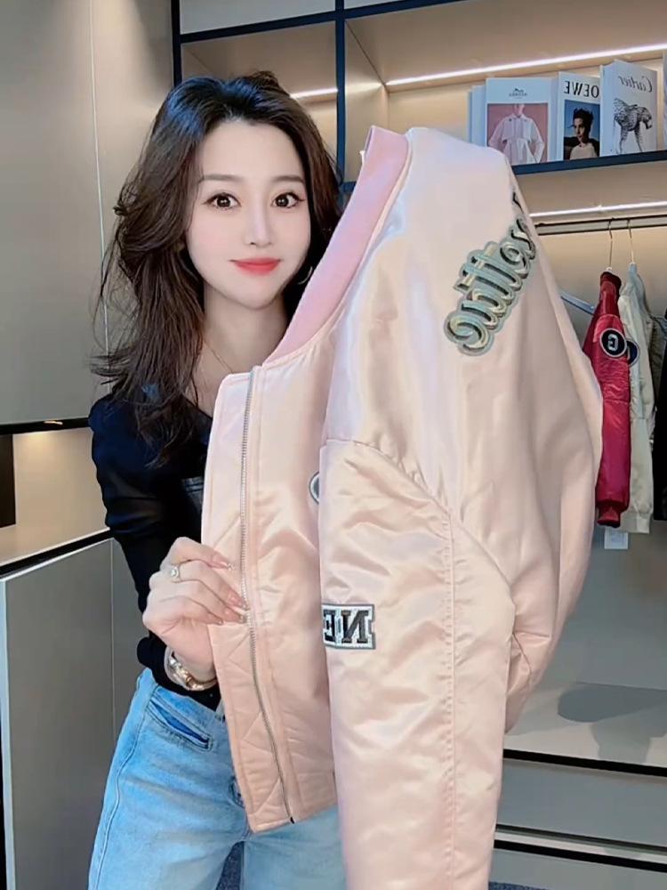 Chic Women s Quilted Baseball Jacket - Spring/Autumn 2025 Collection, Petite Size, Age-Defying Style M
Chic Women s Quilted Baseball Jacket - Spring/Autumn 2025 Collection, Petite Size, Age-Defying Style M