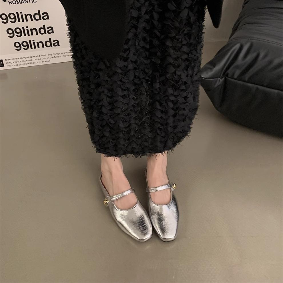 Mary Jane half slippers 2025 spring and summer one pedal new Chinese single shoes lazy loafer bag head slippers French women s shoes 35 абрикосовий
Mary Jane half slippers 2025 spring and summer one pedal new Chinese single shoes lazy loafer bag head slippers French women s shoes 35 абрикосовий