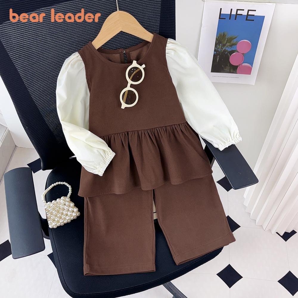 Осенний костюм для девочек Bear Leader с кофейными заплатками, топом с длинными рукавами и круглым вырезом, комплект из двух предметов TZ219 3T
Осенний костюм для девочек Bear Leader с кофейными заплатками, топом с длинными рукавами и круглым вырезом, комплект из двух предметов TZ219 3T