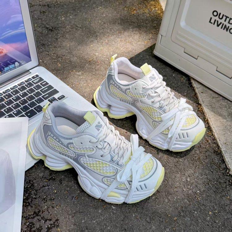 Кожаная платформа 2025 весна и осень новая повседневная спортивная обувь модная универсальная легкая дышащая обувь для папы 40 светло-желтого
Кожаная платформа 2025 весна и осень новая повседневная спортивная обувь модная универсальная легкая дышащая обувь для папы 40 светло-желтого