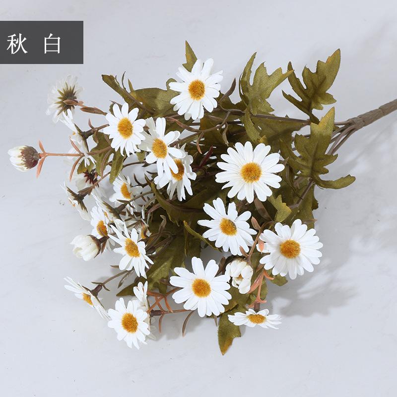 Autumn small daisy artificial flower 24 autumn color bunch small daisy ins pastoral small autumn chrysanthemum artificial flower
Autumn small daisy artificial flower 24 autumn color bunch small daisy ins pastoral small autumn chrysanthemum artificial flower