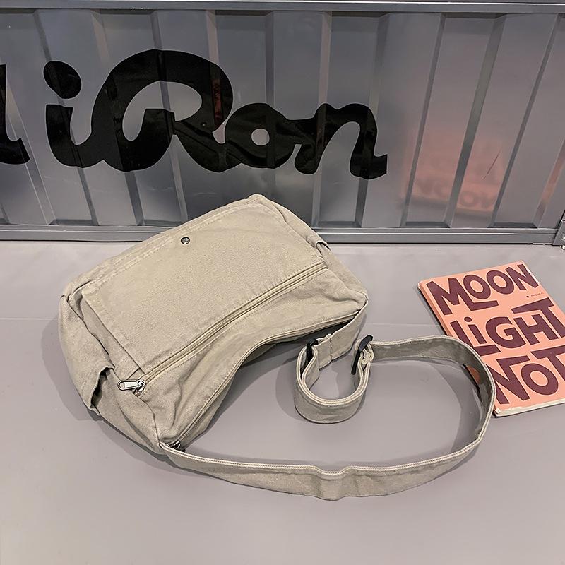 Crossbody bag canvas bag female college student high school student simple large capacity wind solid color shoulder bag trendy man серый
Crossbody bag canvas bag female college student high school student simple large capacity wind solid color shoulder bag trendy man серый
