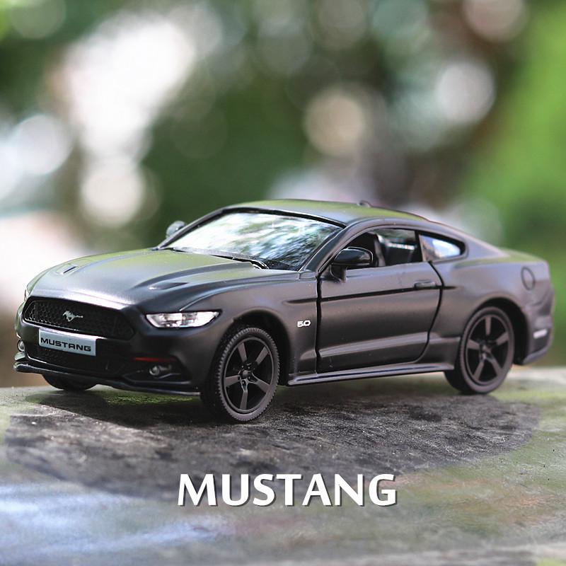 Simulation Mustang Alloy Supercar Metal Pull-Back Toy Car Model for Children матовый черный
Simulation Mustang Alloy Supercar Metal Pull-Back Toy Car Model for Children матовый черный