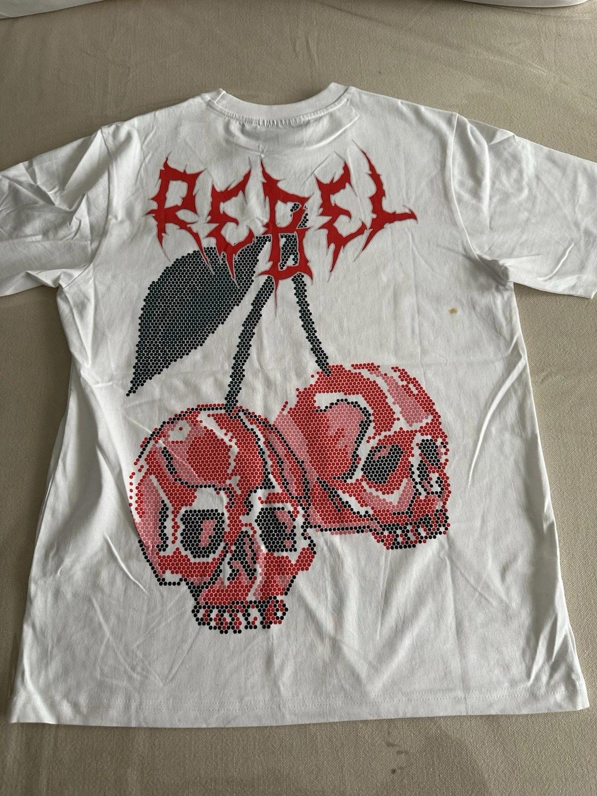 Graphic Cherry Shaped Skulls White T-shirt 2XL
Graphic Cherry Shaped Skulls White T-shirt 2XL