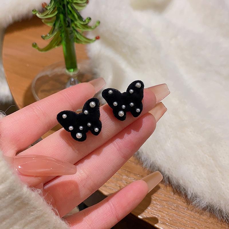 Серьги-шарики с жемчугом и бантом из флокированного жемчуга 2024 года, женские, серебряные, S925 пробы, универсальные и элегантные A1316 чёрный
Серьги-шарики с жемчугом и бантом из флокированного жемчуга 2024 года, женские, серебряные, S925 пробы, универсальные и элегантные A1316 чёрный