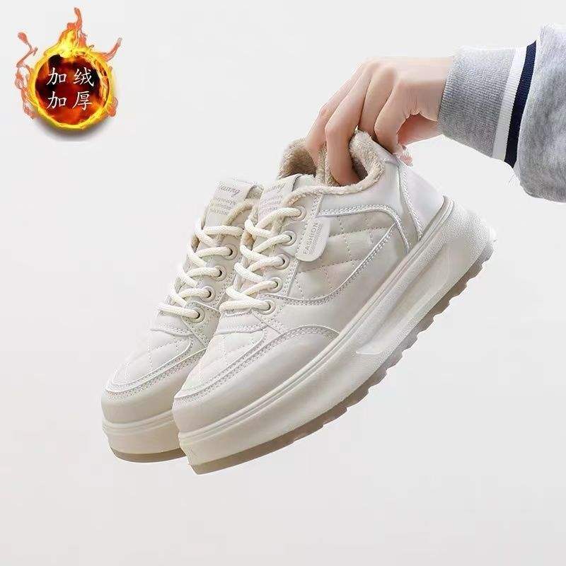 thick-soled velvet little white shoes women s winter 2025 new casual sports board shoes versatile thickened warm women s cotton shoes 40 бежевий
thick-soled velvet little white shoes women s winter 2025 new casual sports board shoes versatile thickened warm women s cotton shoes 40 бежевий