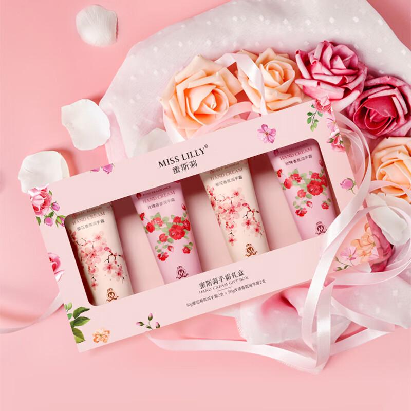 Подарочный набор кремов для рук Miss Li Rose Cherry Blossom
Подарочный набор кремов для рук Miss Li Rose Cherry Blossom