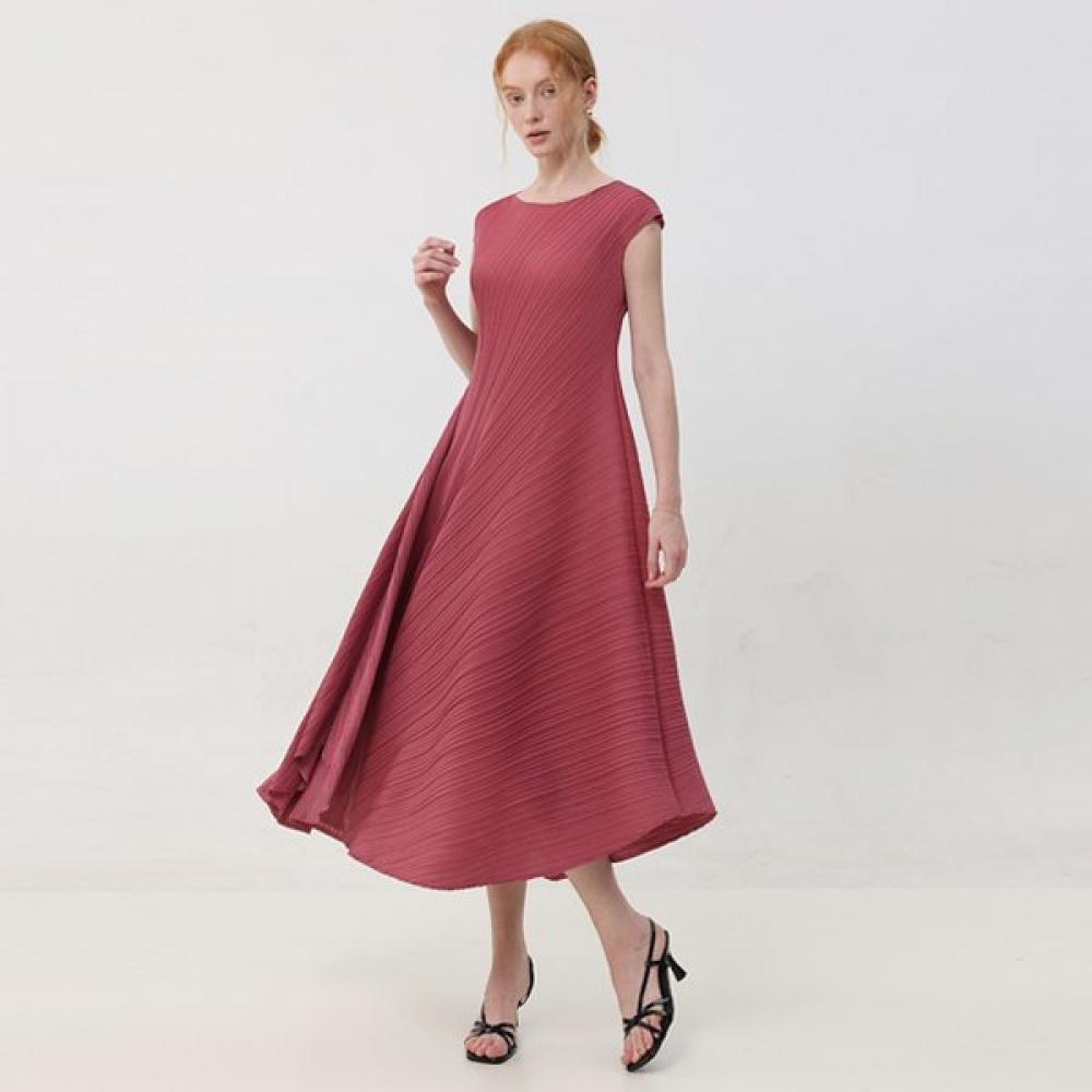 Logi Flare Pleats Dress FREE/INDI-PINK
Logi Flare Pleats Dress FREE/INDI-PINK