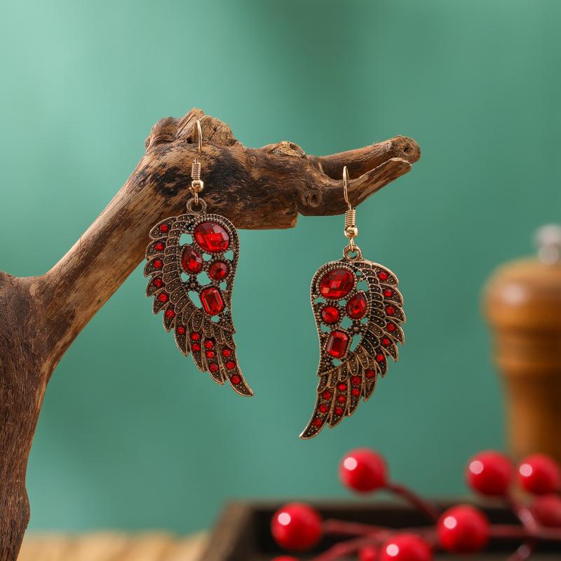 Fashion Bohemian Long Wing Earrings For Women Zircon Antique Gold Color Geometric Beaded Hollow Drop Dangle Earrings Female красный
Fashion Bohemian Long Wing Earrings For Women Zircon Antique Gold Color Geometric Beaded Hollow Drop Dangle Earrings Female красный