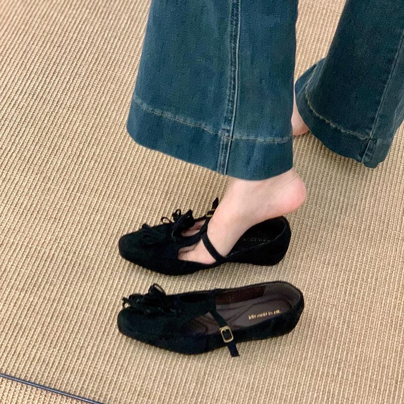 Retro niche design flat-bottomed suede fringed Mary Jane shoes 2025 new French inner height-increasing single shoes women s shoes 35 чёрный
Retro niche design flat-bottomed suede fringed Mary Jane shoes 2025 new French inner height-increasing single shoes women s shoes 35 чёрный