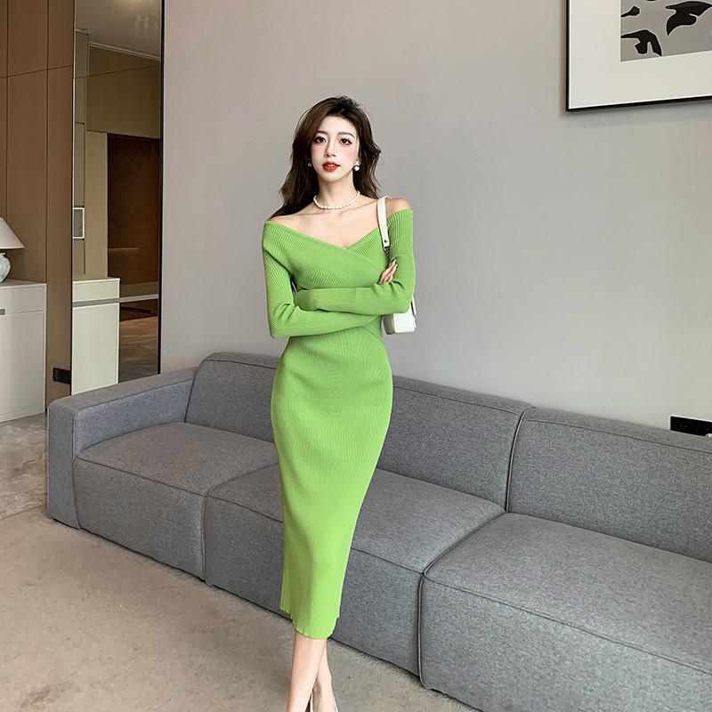 Женское французское ретро платье с V-образным вырезом, вязаное, облегающее бедра, для осени/зимы One Size зелёный
Женское французское ретро платье с V-образным вырезом, вязаное, облегающее бедра, для осени/зимы One Size зелёный