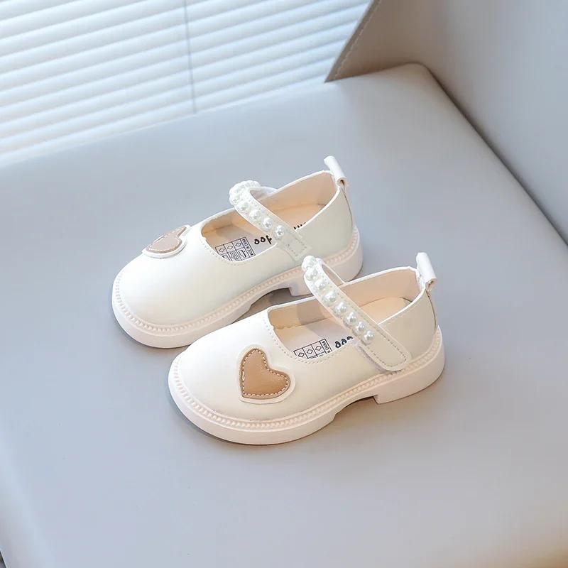 Girls Casual Shoes Heart Deco with Pearls Beaded Fashion Princess Sweet Kids Flats Mary Janes Children White Party Dress Shoes 25
Girls Casual Shoes Heart Deco with Pearls Beaded Fashion Princess Sweet Kids Flats Mary Janes Children White Party Dress Shoes 25