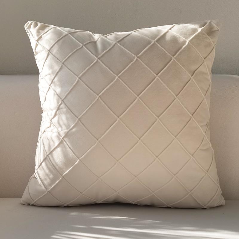 New Simple Velvet Rhombus Pillow Light Luxury Bedside Sofa Cushion Dutch Velvet Embroidered Cushion 45X45 single-sided (without core)
New Simple Velvet Rhombus Pillow Light Luxury Bedside Sofa Cushion Dutch Velvet Embroidered Cushion 45X45 single-sided (without core)