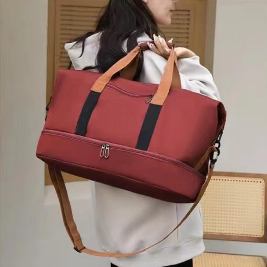 Дорожная сумка Ручная большая вместимость для плавания Мужской и женский багаж Водонепроницаемая сумка для хранения Легкая сумка-оксфорд для деловых поездок на короткие расстояния 1pc красный
Дорожная сумка Ручная большая вместимость для плавания Мужской и женский багаж Водонепроницаемая сумка для хранения Легкая сумка-оксфорд для деловых поездок на короткие расстояния 1pc красный