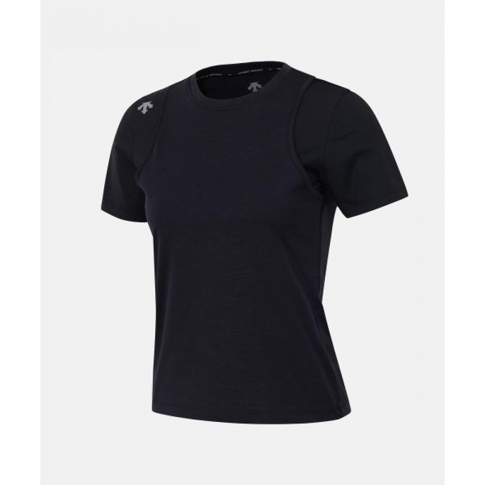 DeScenTe Женская беговая многослойная футболка с коротким рукавом, черная BLK0BLACK/85
DeScenTe Женская беговая многослойная футболка с коротким рукавом, черная BLK0BLACK/85