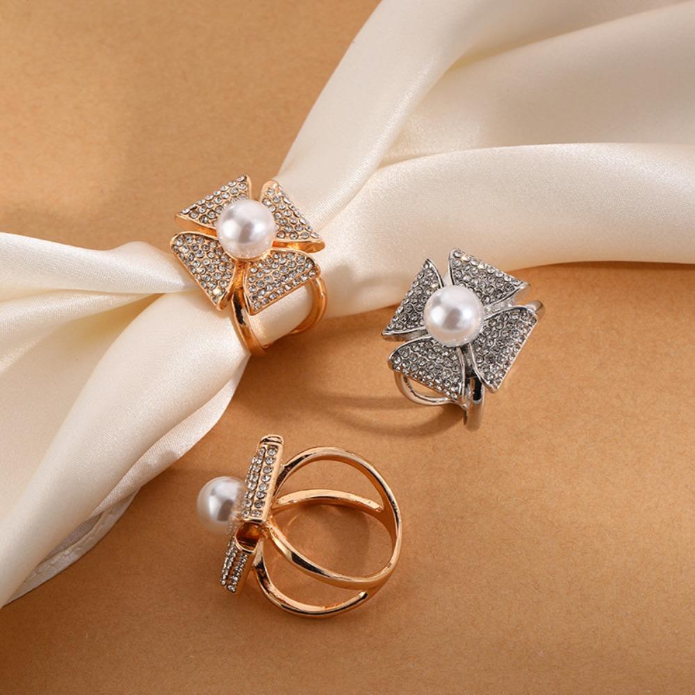 Jewelry For Women Exquisite Suit Accessories Flower Pins Korean Style Brooch Pearl Scarf Buckle
Jewelry For Women Exquisite Suit Accessories Flower Pins Korean Style Brooch Pearl Scarf Buckle