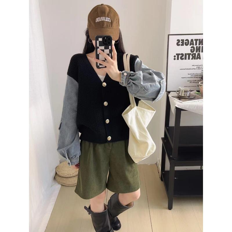 Autumn and winter new splicing denim sleeve knitted cardigan design sense loose casual sweater jacket women one size fits all чорний
Autumn and winter new splicing denim sleeve knitted cardigan design sense loose casual sweater jacket women one size fits all чорний