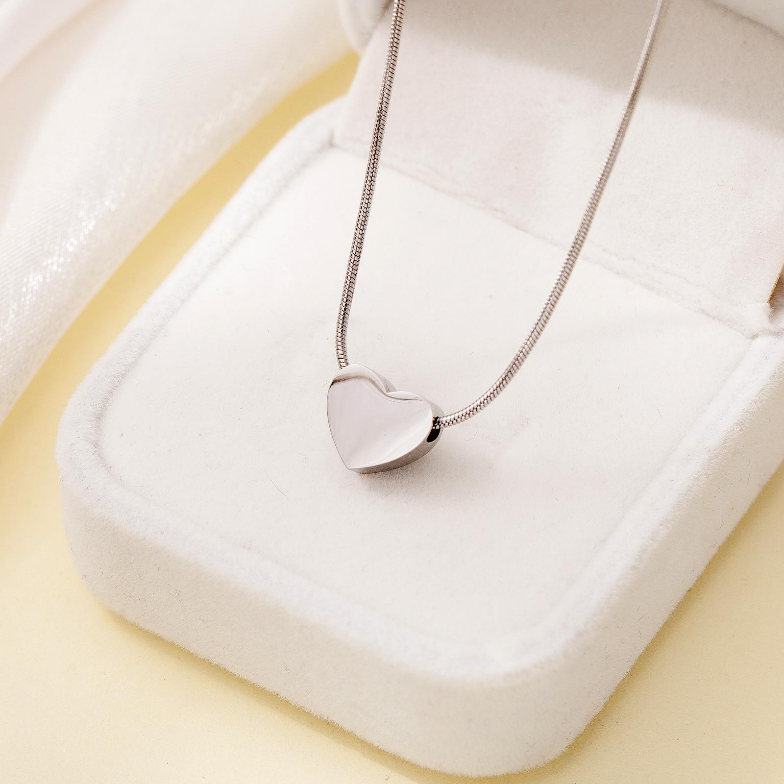 Romantic Heart Pendant Necklace Women Grils Stainless Steel Gold Color Clavicle Chain Choker Zircon Birthday Gift Wholesale 40-45 cm
Romantic Heart Pendant Necklace Women Grils Stainless Steel Gold Color Clavicle Chain Choker Zircon Birthday Gift Wholesale 40-45 cm