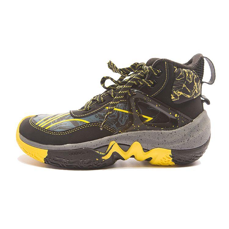 Баскетбольные кроссовки Li Ning Pioneer Team Shock Absorbation Rebound с круглым носком и средним верхом, детские кроссовки черного цвета YKBR068-13
Баскетбольные кроссовки Li Ning Pioneer Team Shock Absorbation Rebound с круглым носком и средним верхом, детские кроссовки черного цвета YKBR068-13
