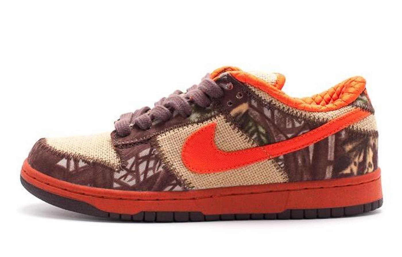 Nike Sb Dunk Low Reese Forbes Hunter 304292-281 40
Nike Sb Dunk Low Reese Forbes Hunter 304292-281 40