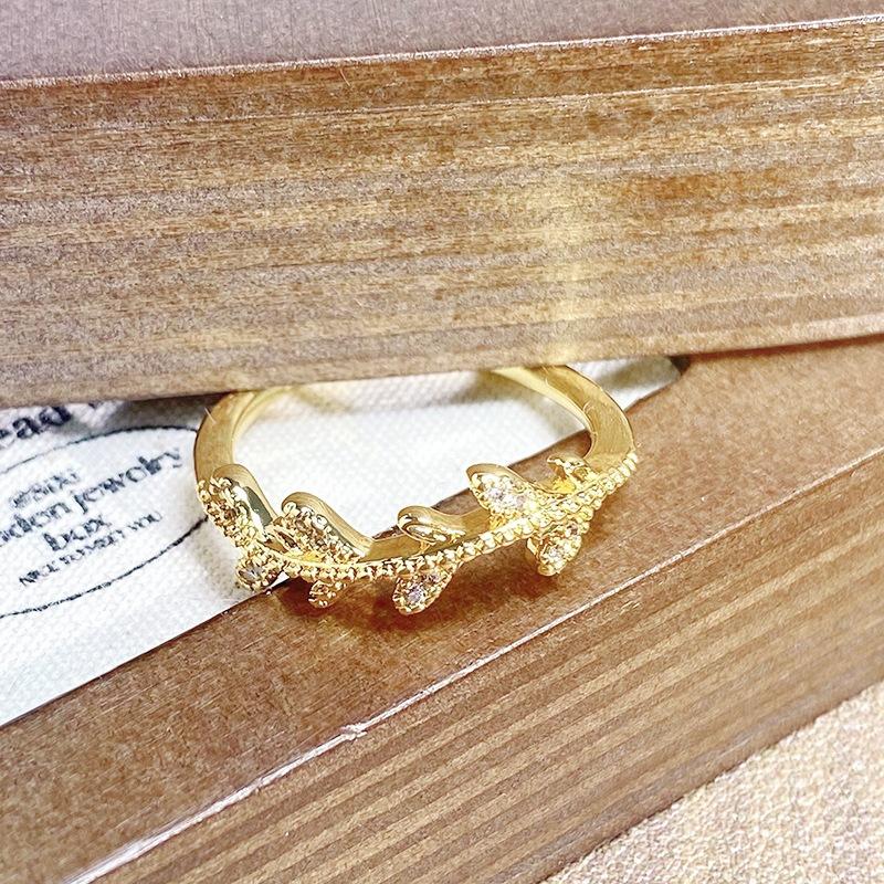 Medieval Vintage Branch Double-Layer Rhombus Inlaid Zir*****Pen Ring Personalized Retro Light Luxury High-End Ring Adjustable opening
Medieval Vintage Branch Double-Layer Rhombus Inlaid Zir*****Pen Ring Personalized Retro Light Luxury High-End Ring Adjustable opening