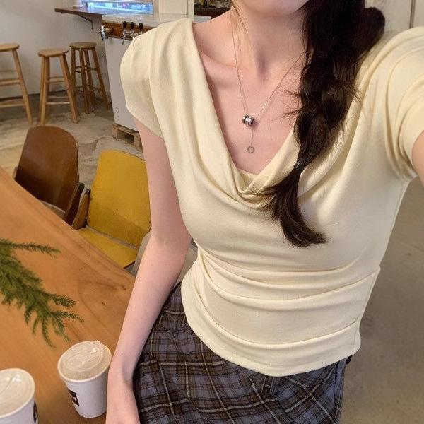 Women s Summer 2025 Cowl Neck Short Sleeve T-shirt: Slimming Waist-Gathering Cropped Top One Size (Up to 125 lbs)
Women s Summer 2025 Cowl Neck Short Sleeve T-shirt: Slimming Waist-Gathering Cropped Top One Size (Up to 125 lbs)