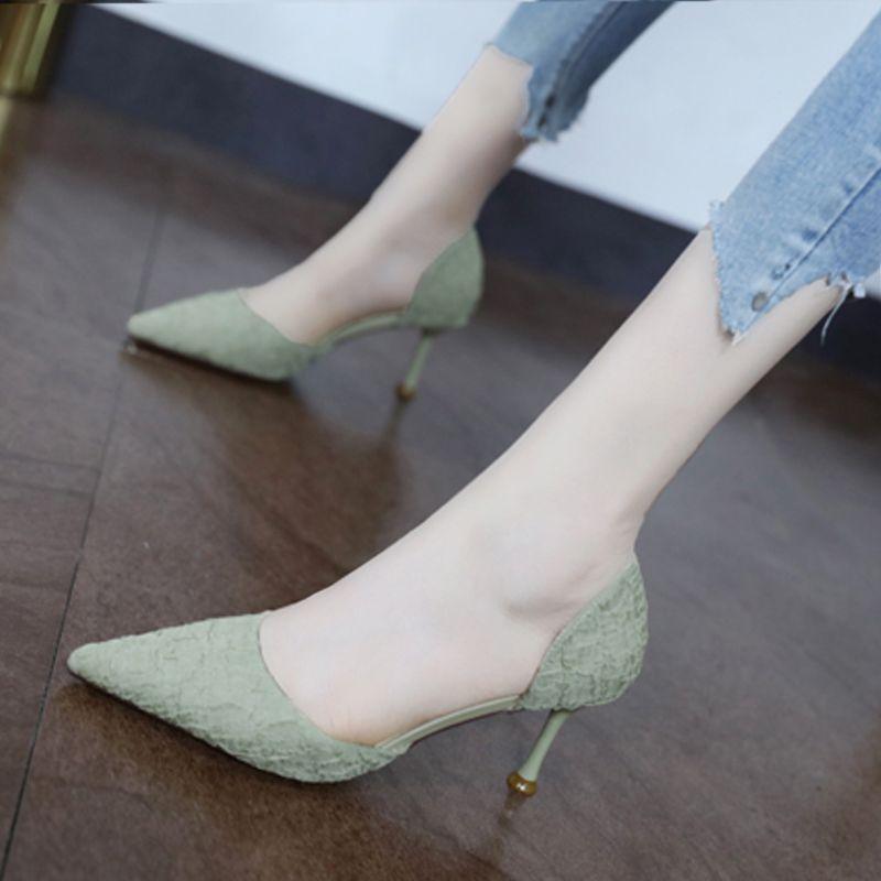High heels women s summer 2025 new spring and summer versatile stiletto summer girl niche temperament pointed middle heel single shoes 35
High heels women s summer 2025 new spring and summer versatile stiletto summer girl niche temperament pointed middle heel single shoes 35