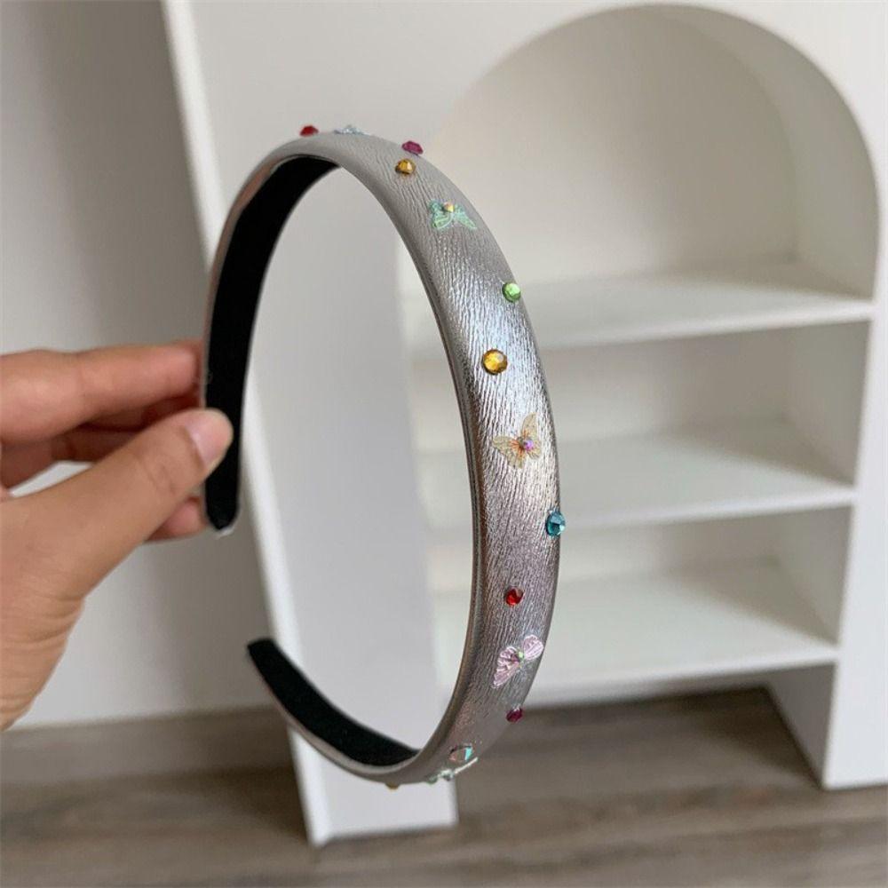 Candy Color Silver Leather Hairband PU Sponge Headband Retro Butterfly Hair Clip Streetwear
Candy Color Silver Leather Hairband PU Sponge Headband Retro Butterfly Hair Clip Streetwear