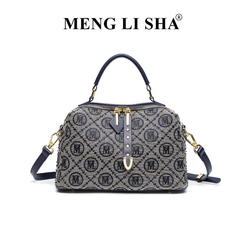 New women s bags, jacquard star diamonds, shoulder crossbody pillow bags, commuting large-capacity portable small square bags. синий
New women s bags, jacquard star diamonds, shoulder crossbody pillow bags, commuting large-capacity portable small square bags. синий