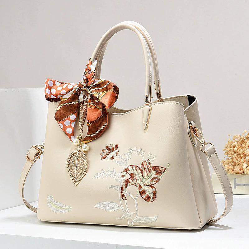 Ladies PU Leather Embroidered Shoulder Bags Women Luxury Handbag Large Capacity Tote Bag бежевий
Ladies PU Leather Embroidered Shoulder Bags Women Luxury Handbag Large Capacity Tote Bag бежевий