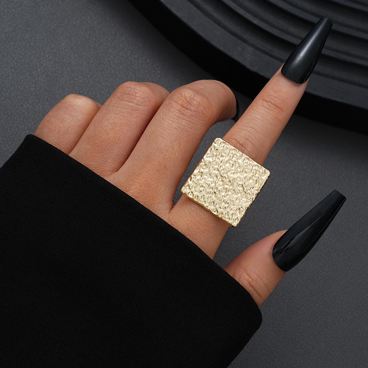 14 Piece Simple Luxury Ring Set for Women Fashion Smooth Wide Face Irregular Geometric Rings Daily Party Wear Jewelry Gifts New
14 Piece Simple Luxury Ring Set for Women Fashion Smooth Wide Face Irregular Geometric Rings Daily Party Wear Jewelry Gifts New