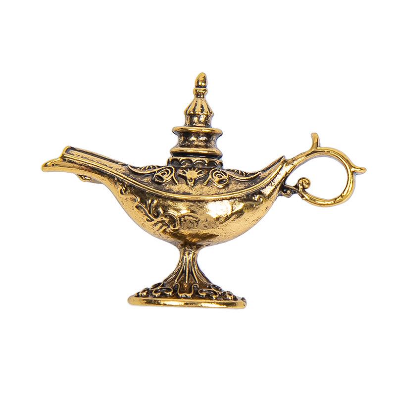 Retro Aladdin Lamp Brooch: Exotic Alloy Corsage Pin in European & American Style золотой
Retro Aladdin Lamp Brooch: Exotic Alloy Corsage Pin in European & American Style золотой