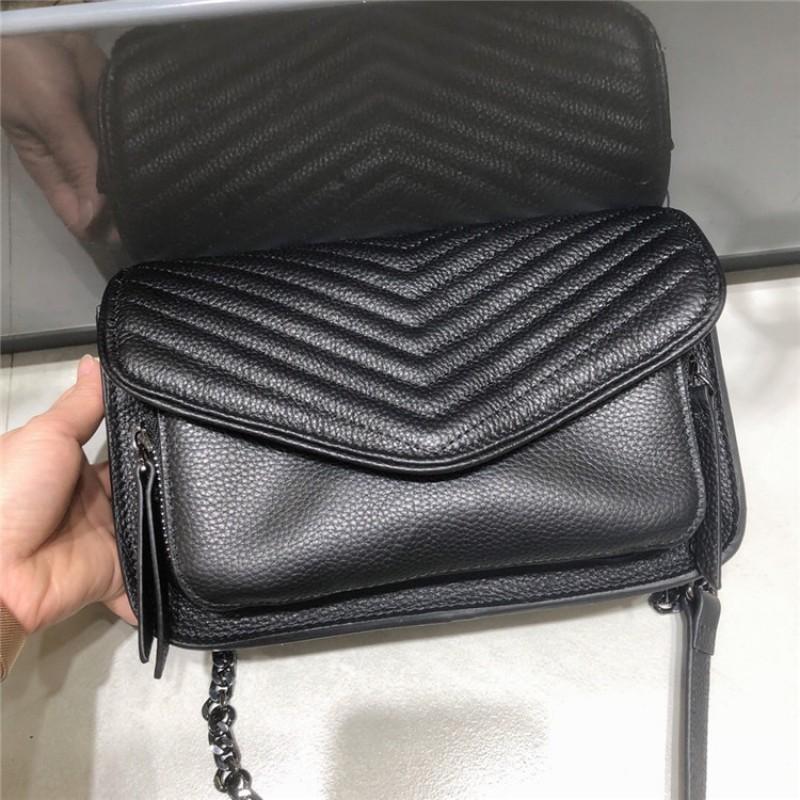 High-end Women s Bag First Layer Cowhide Same Style Shoulder Leather Chain Length 23 height 14 width 6cm чёрный
High-end Women s Bag First Layer Cowhide Same Style Shoulder Leather Chain Length 23 height 14 width 6cm чёрный