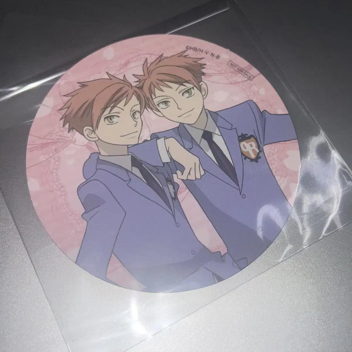 Оранская старшая школа Социальный клуб Коллаборация Кафе Подставка Близнецы Хикару Каору
Оранская старшая школа Социальный клуб Коллаборация Кафе Подставка Близнецы Хикару Каору