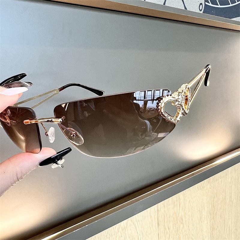 Y2K Retro Elegant Rimless for MERCURY Glasses for Couple
Y2K Retro Elegant Rimless for MERCURY Glasses for Couple