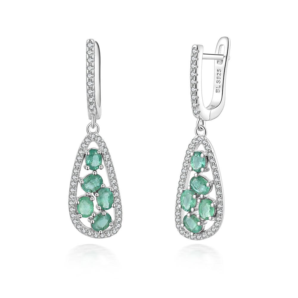 Exquisite and gorgeous natural green emerald gemstone 925 sterling silver women s earrings for daily wear or gift giving M зелёный
Exquisite and gorgeous natural green emerald gemstone 925 sterling silver women s earrings for daily wear or gift giving M зелёный