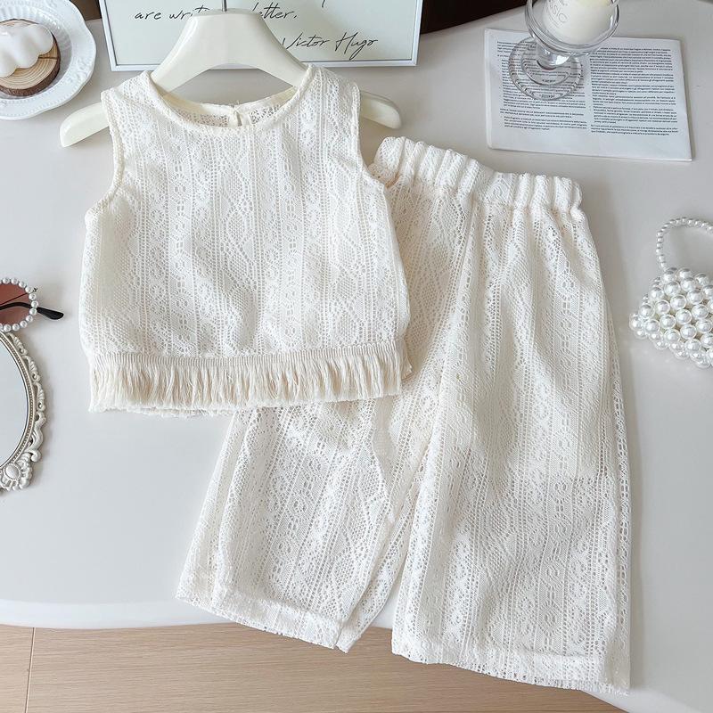 Girls Summer Knit Vest & Wide-Leg Pants Two-Piece Set - Korean Style Fashion 110 cm
Girls Summer Knit Vest & Wide-Leg Pants Two-Piece Set - Korean Style Fashion 110 cm