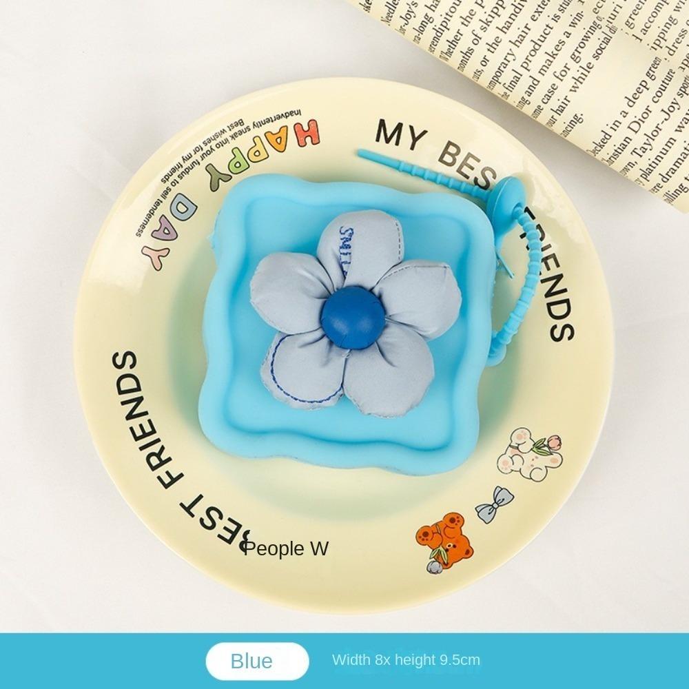 Creative Silicone Coin Purse Dopamine Holes Flower Earphone Storage Pouch Square Change Bag for Girls Gift синій
Creative Silicone Coin Purse Dopamine Holes Flower Earphone Storage Pouch Square Change Bag for Girls Gift синій