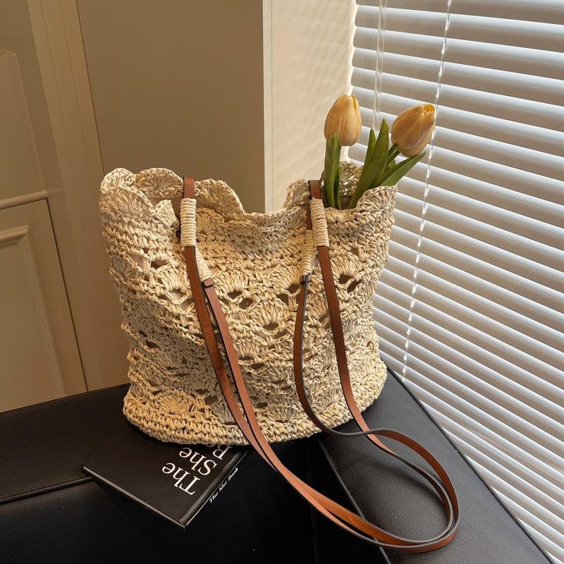 Новая вязаная крючком плетеная сумка через плечо Женская ручная соломенная сумка Пляжная сумка для морского отдыха Летняя пляжная сумка на одно плечо бежевый